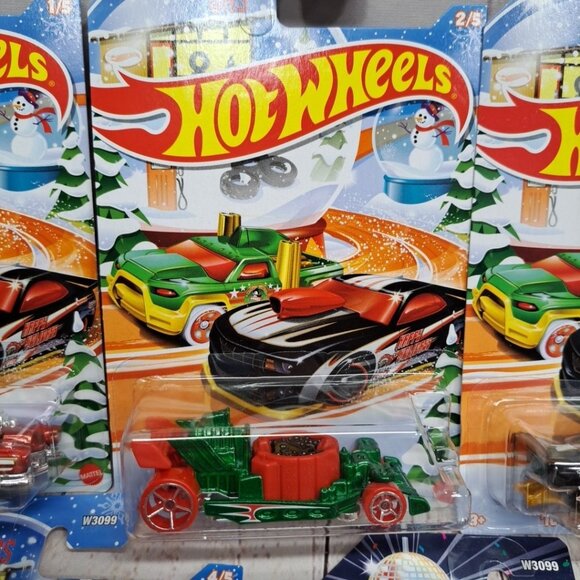 Hot Wheels 2024 Christmas & New Year Holiday Cars 1:64 Diecast Set of 5, W3099 - Picture 3 of 7